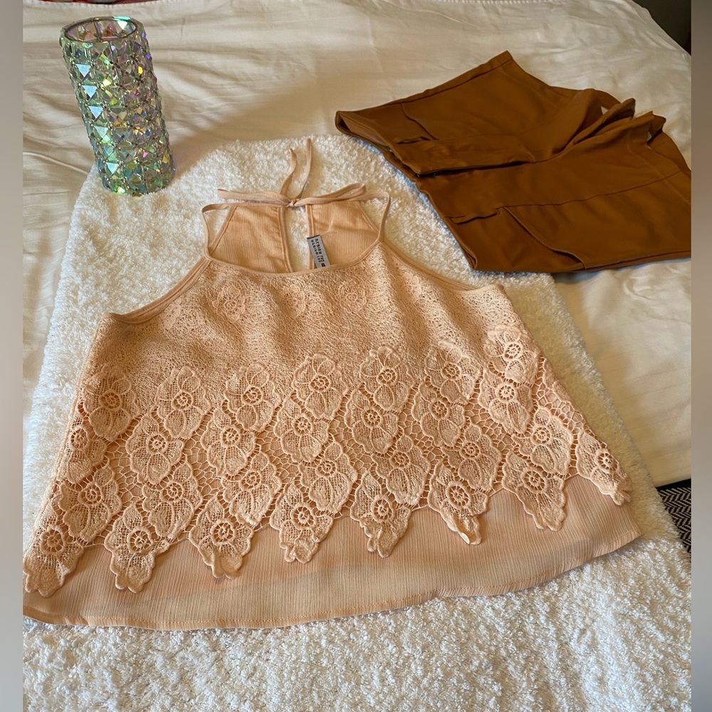 Low-cut blouse from the brand Design Lab in size s/p in used, like-new polyester